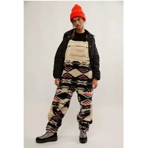 Free People Movement Hit The Slopes Salopette Fleece Overalls Black Fairisle - Picture 1 of 6